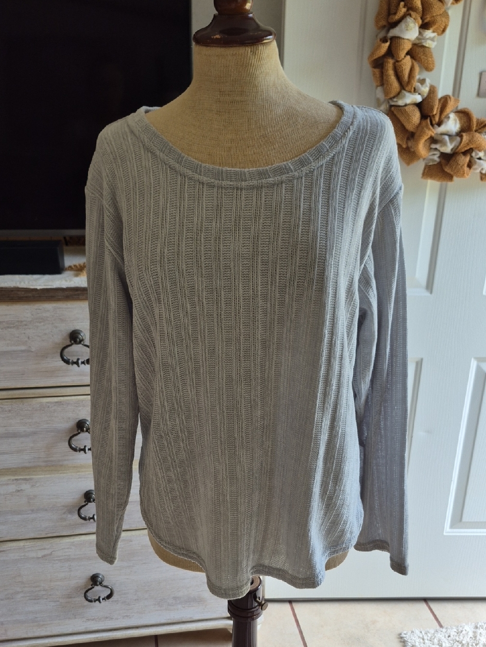 Light Gray Scoop Neck Women's Knit Sweater
